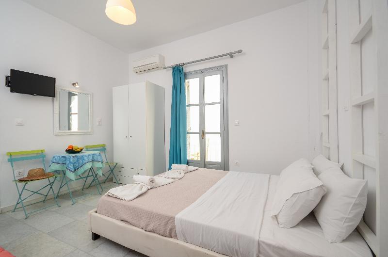 Depis Luxury Suites Naxos City Exterior foto
